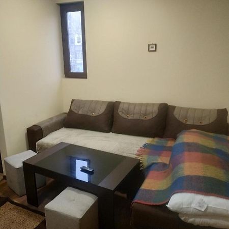 Central Lighthouse Apartment เยเรวาน ภายนอก รูปภาพ