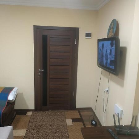 Central Lighthouse Apartment เยเรวาน ภายนอก รูปภาพ